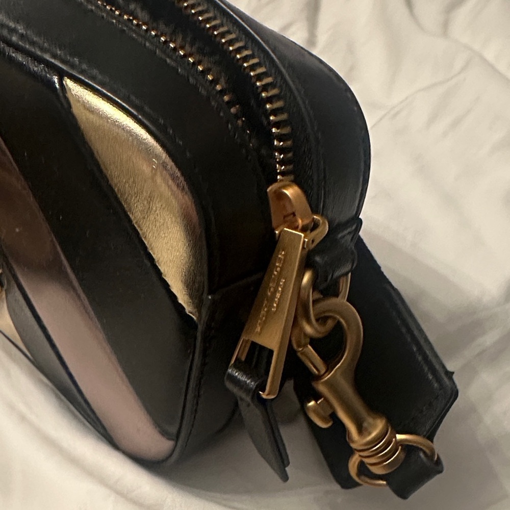 Kurt Geiger Black and Metallic Gold Diagonal Stripe Crossbody - Picture 5 of 8